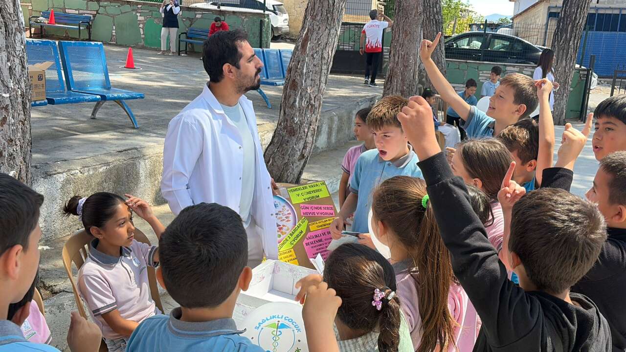Yatağan’da “Sağlıklı Çocuk, Sağlıklı Gelecek” Programı Başladı 11